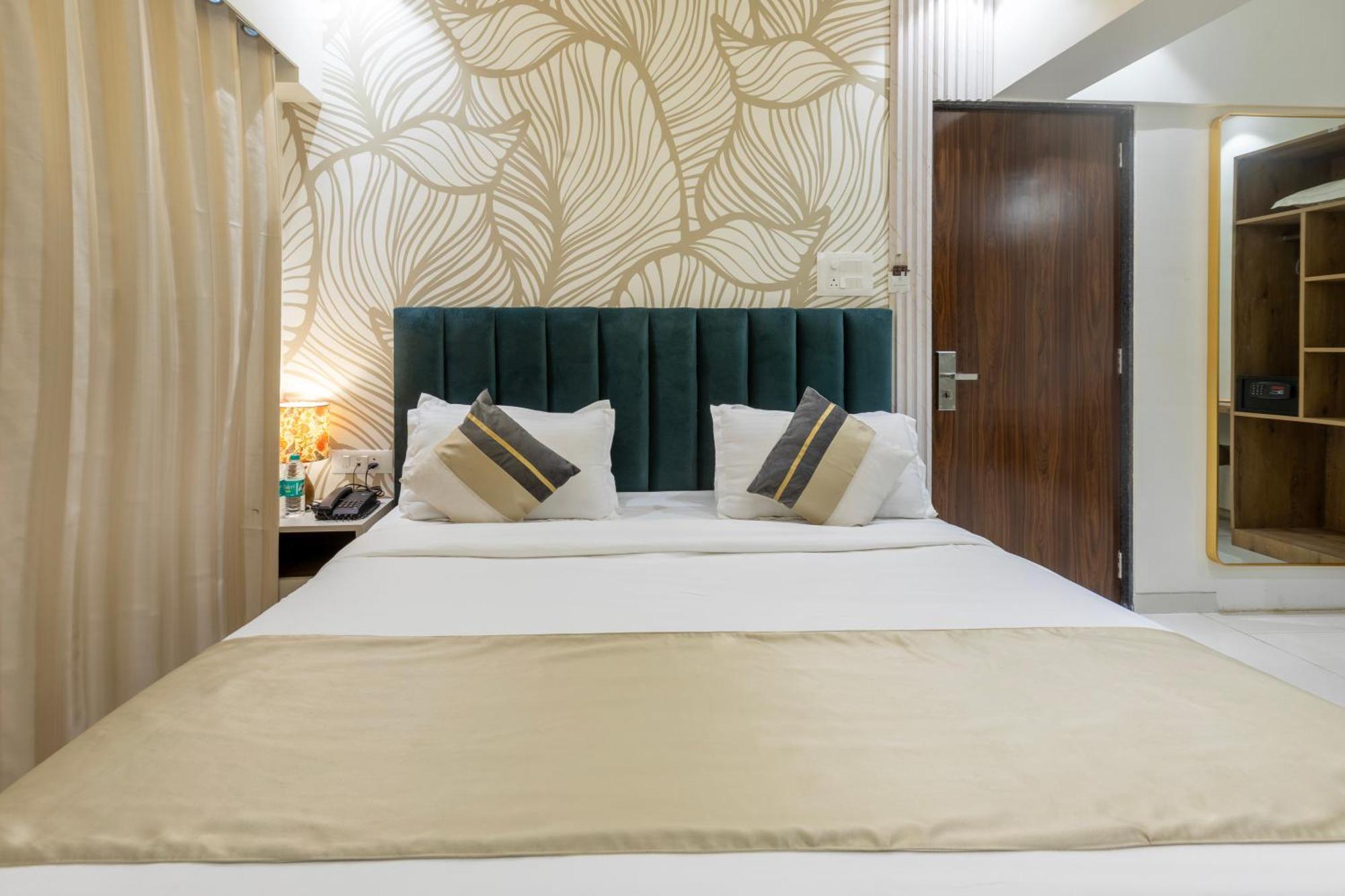 The Orion Premium Suites 孟买 外观 照片