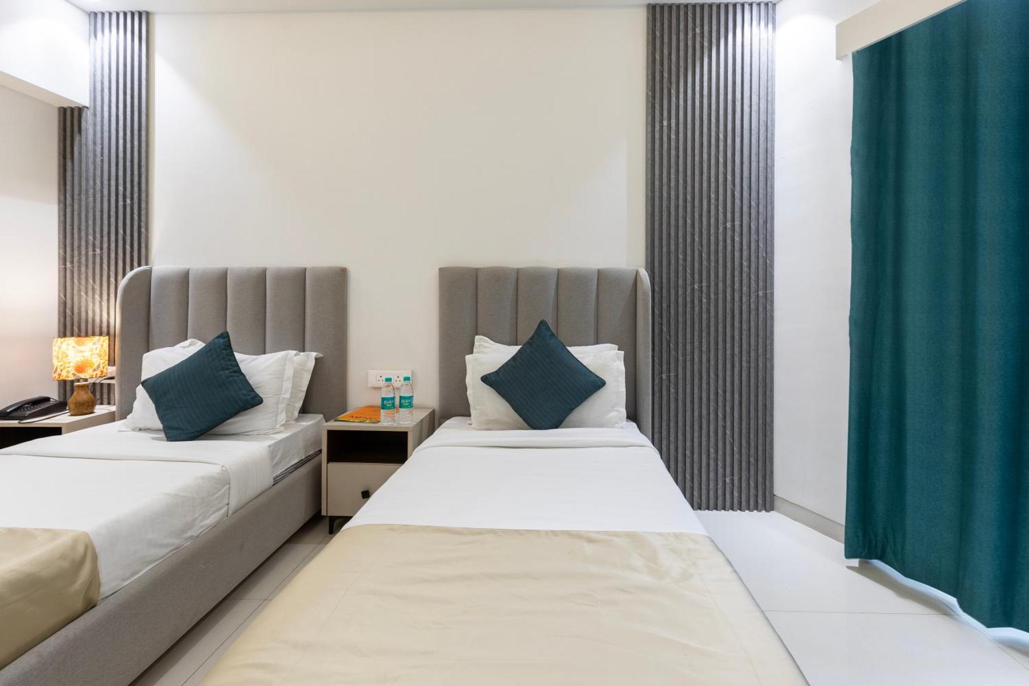 The Orion Premium Suites 孟买 外观 照片